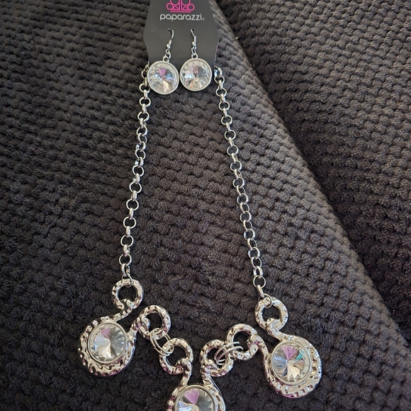paparazzi Jewelry - Paparazzi Silver and Crystal Necklace Set